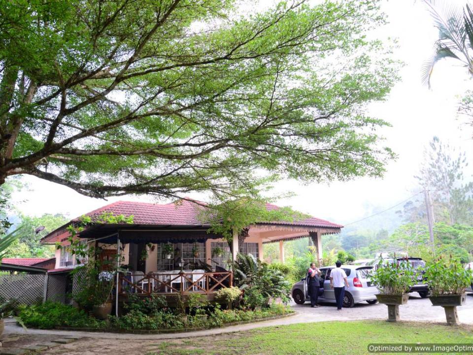 bungalow at Sailors Rest Janda Baik